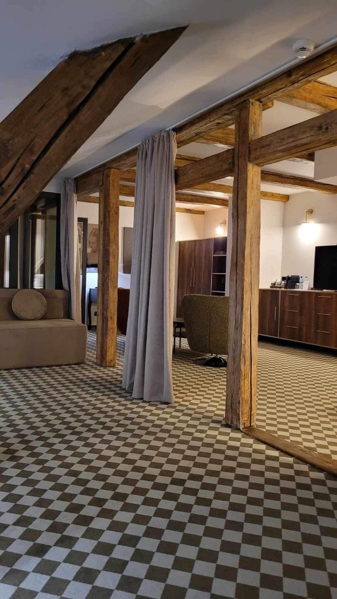 Hotel Pietryna Łódź Dış mekan fotoğraf