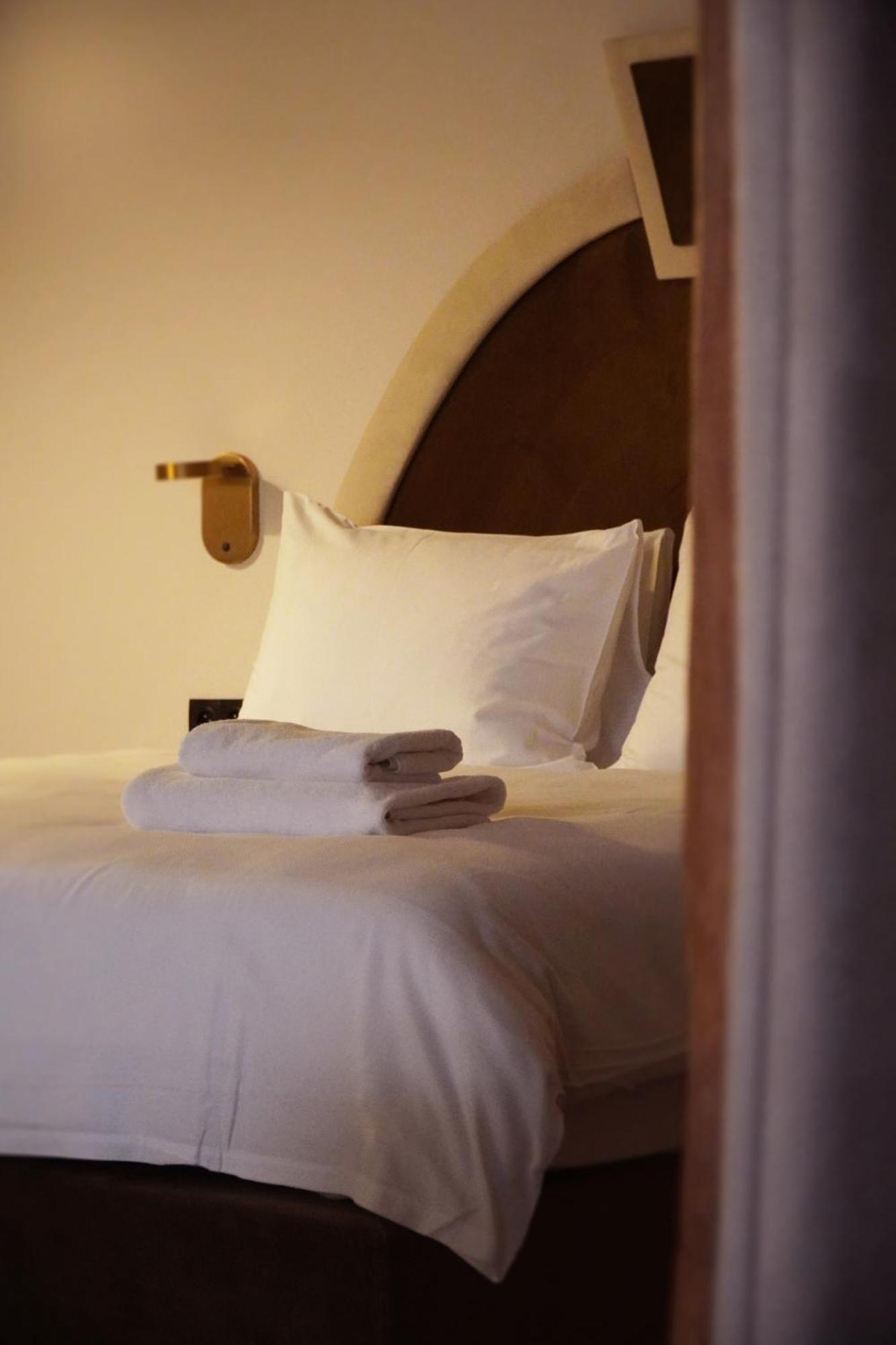 Hotel Pietryna Łódź Dış mekan fotoğraf