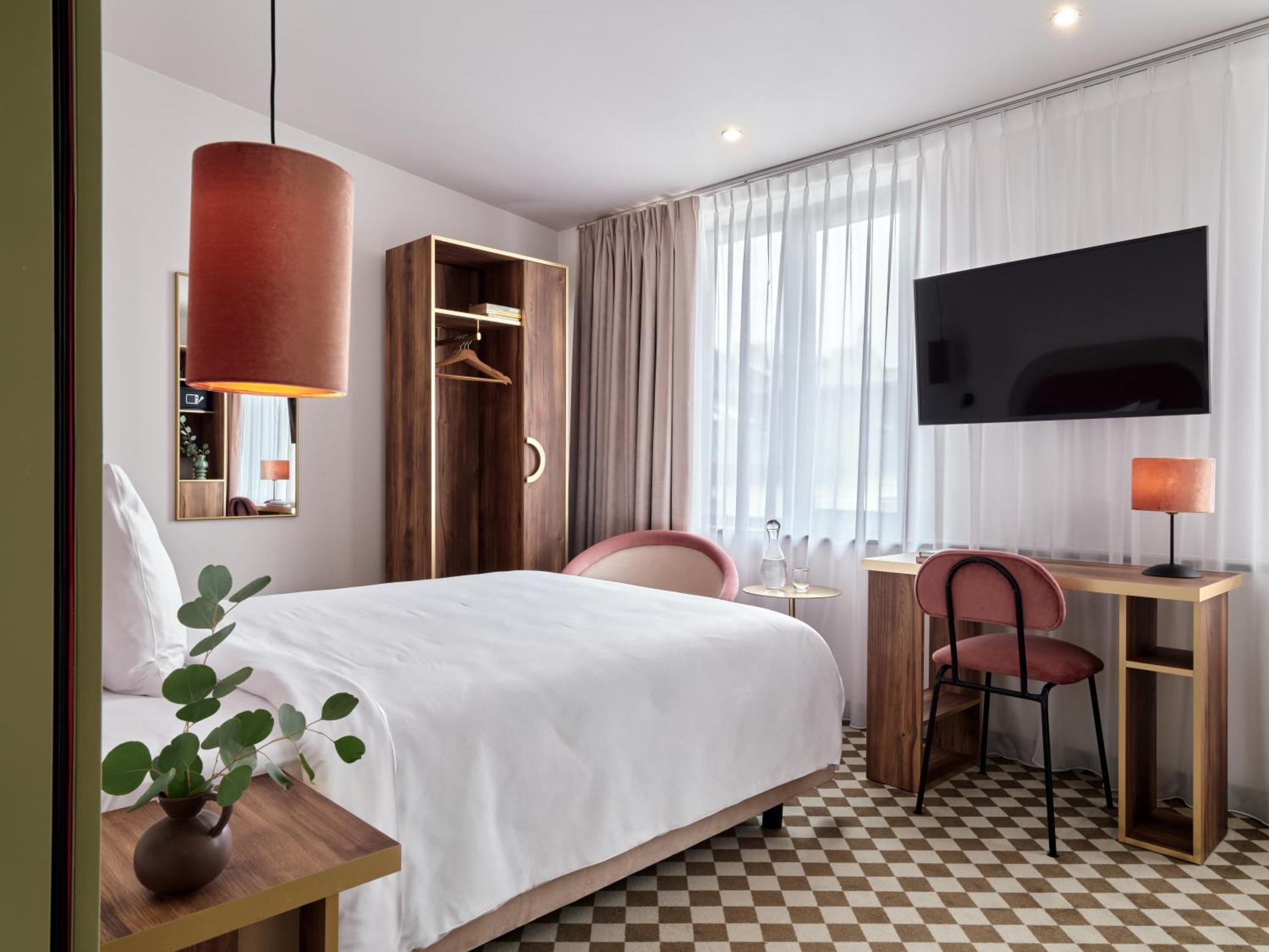 Hotel Pietryna Łódź Dış mekan fotoğraf